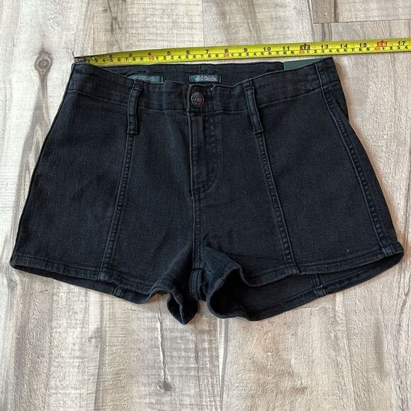 NWT Wild Fable Super High-Rise 2.5 inch inseam shorts size 2 - Picture 2 of 6